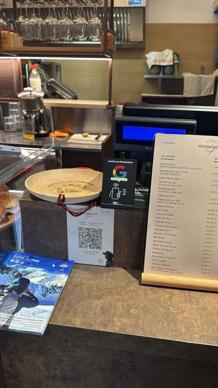 TapStand accanto alla cassa di un bar